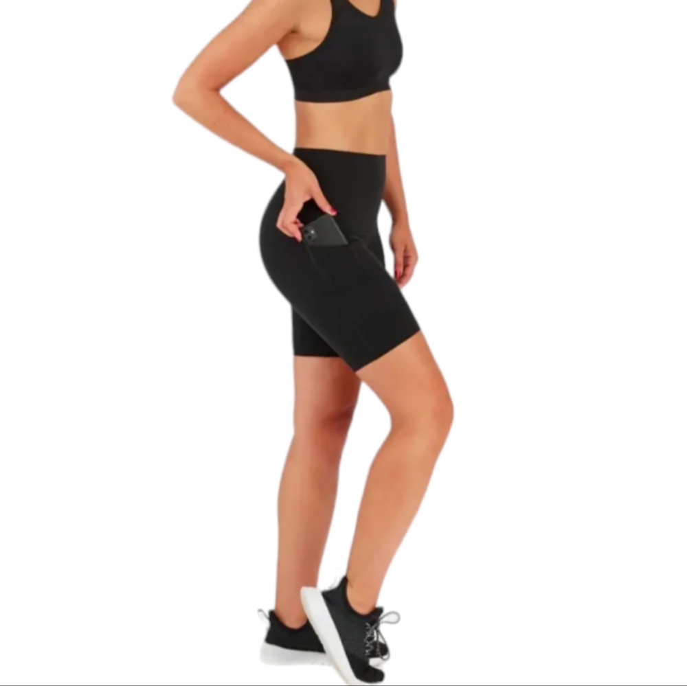 SPANX Women's Every Wear Bike Shorts With Small Pocket Very Black Size Medium - Picture 15 of 16